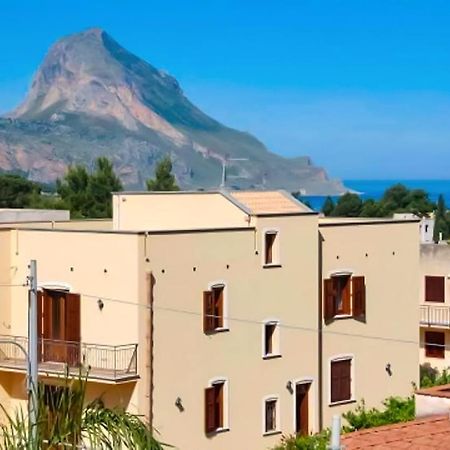 Perla Di Mare Appartamenti Кастеллуццо Екстер'єр фото