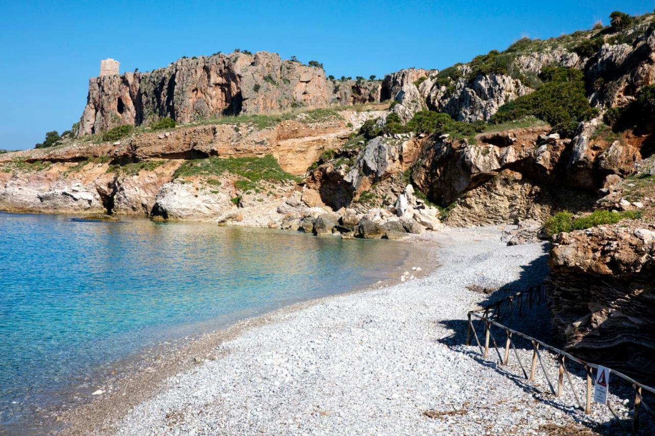Perla Di Mare Appartamenti Кастеллуццо Екстер'єр фото